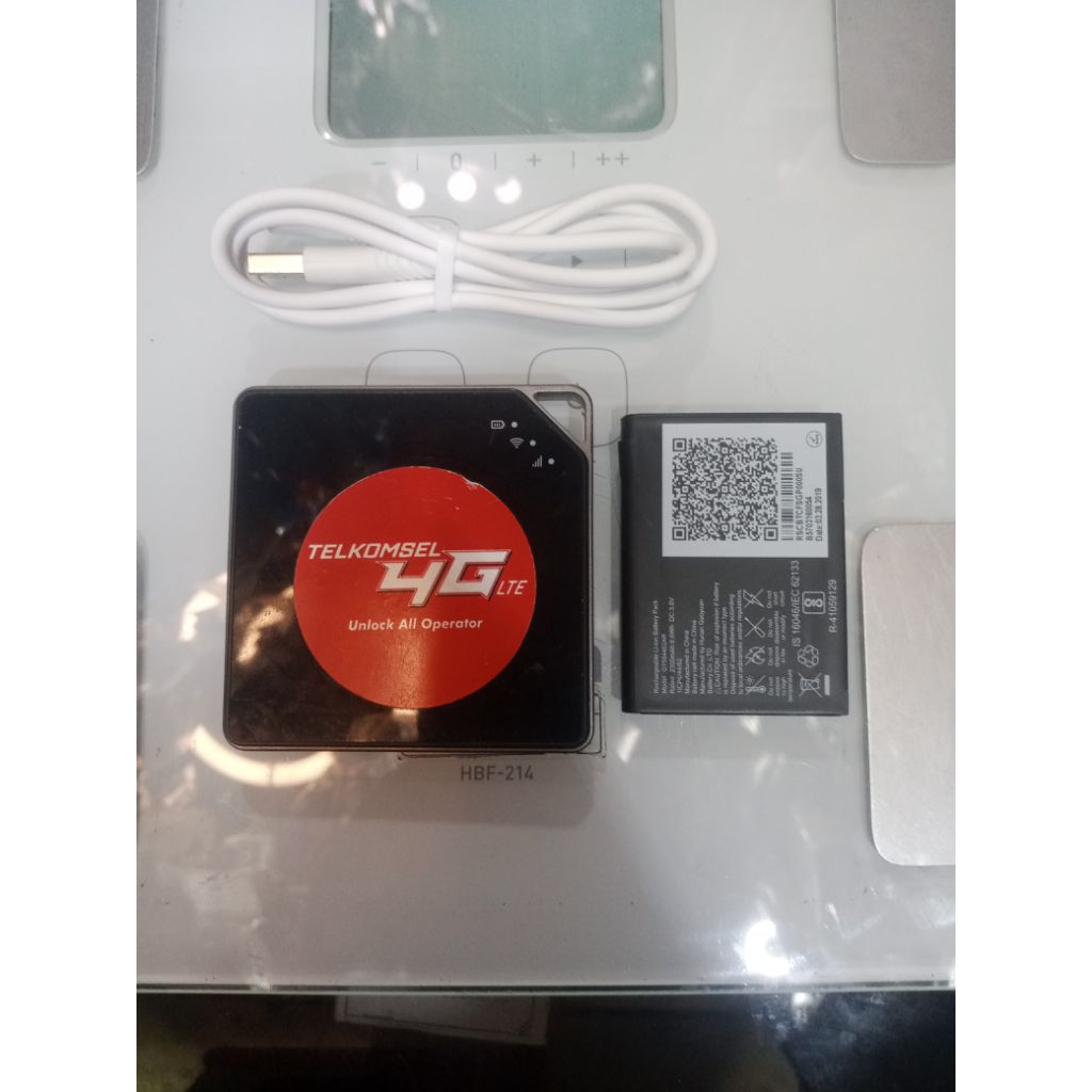 MiFi LTE Enterprise Hotspot Router CLM-C324 4G Second Normal Mulus ( unit + kabel data )