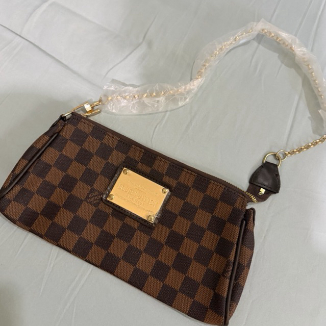 Lou*s Vuitt*n LV Eva Damier Brown Clutch (PREMIUM not ori)