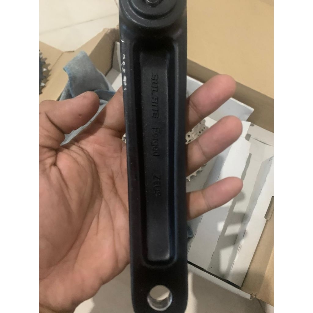 crank 40T merk ION  bb kotak