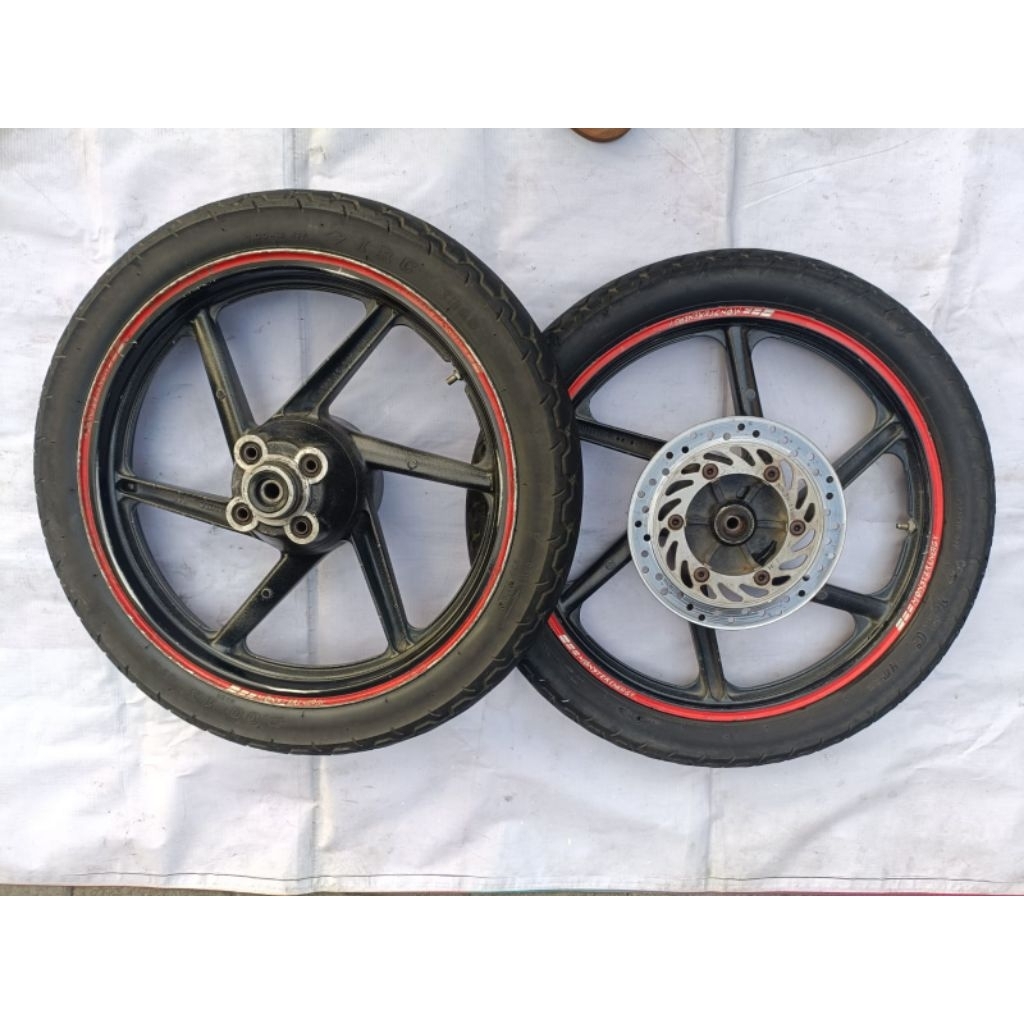 Velg pelek peleg racing balok ring 18 disc piringan cakram honda Mp megapro primus lama pnp gl max p