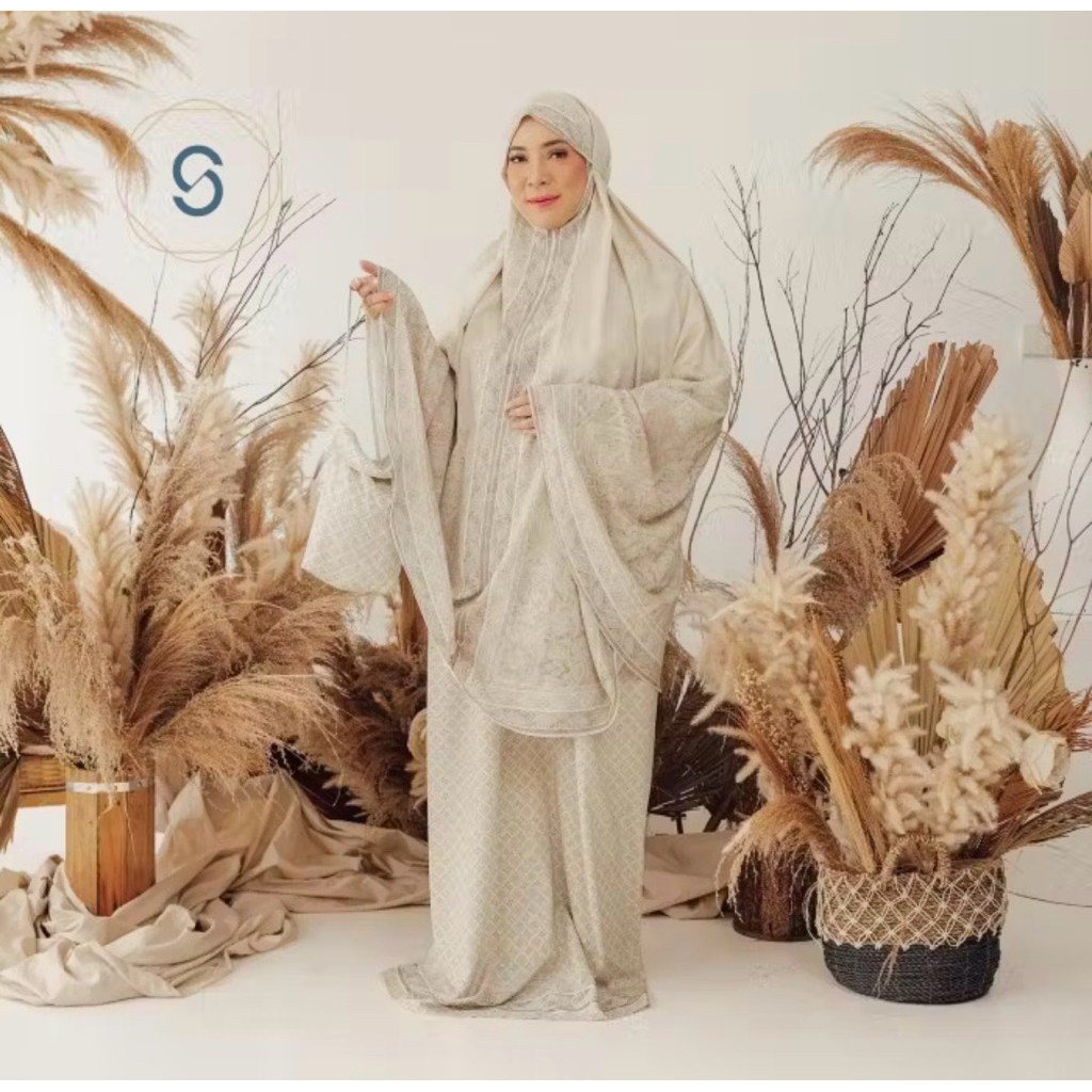 Seradia x Fitrop - Mukena Asheeqa Whistler Prayer Set Free Sajadah Mini