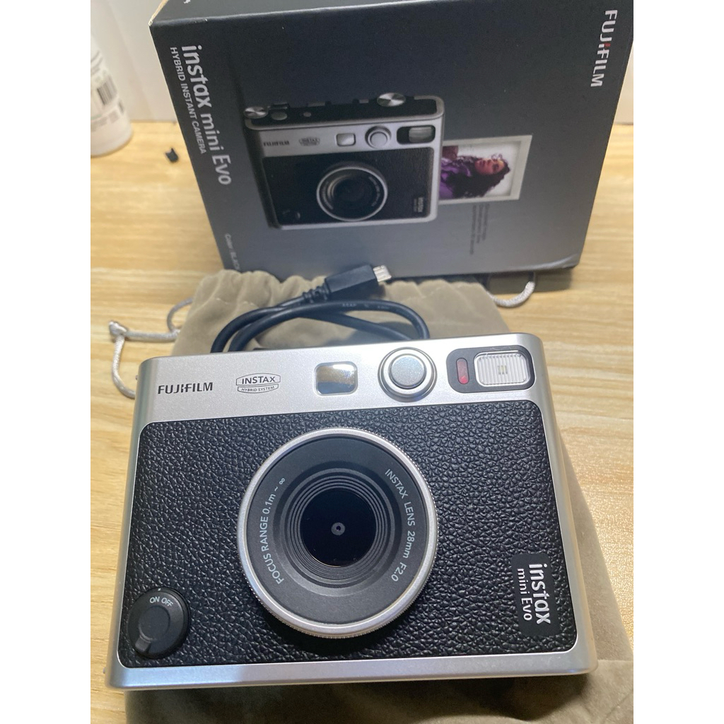 Preloved Instax Mini Evo