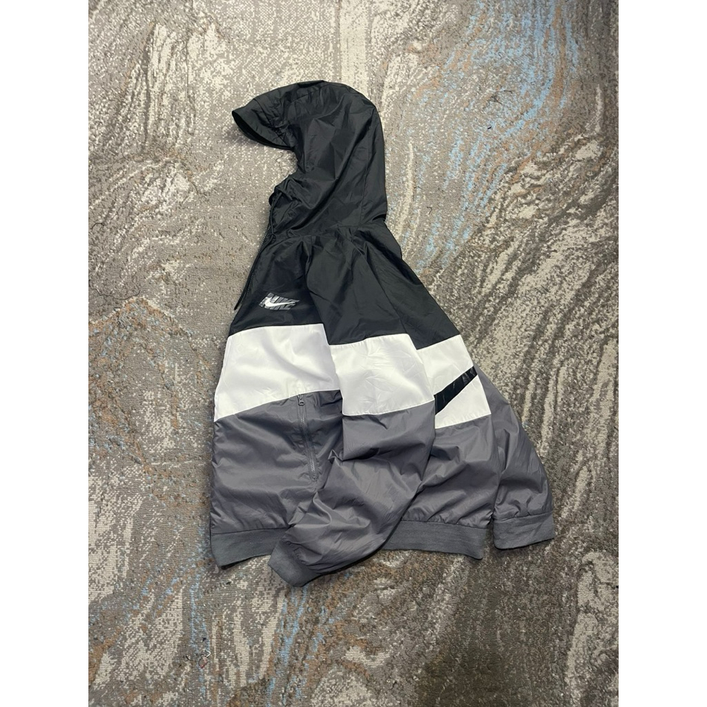 jacket nike swoosh