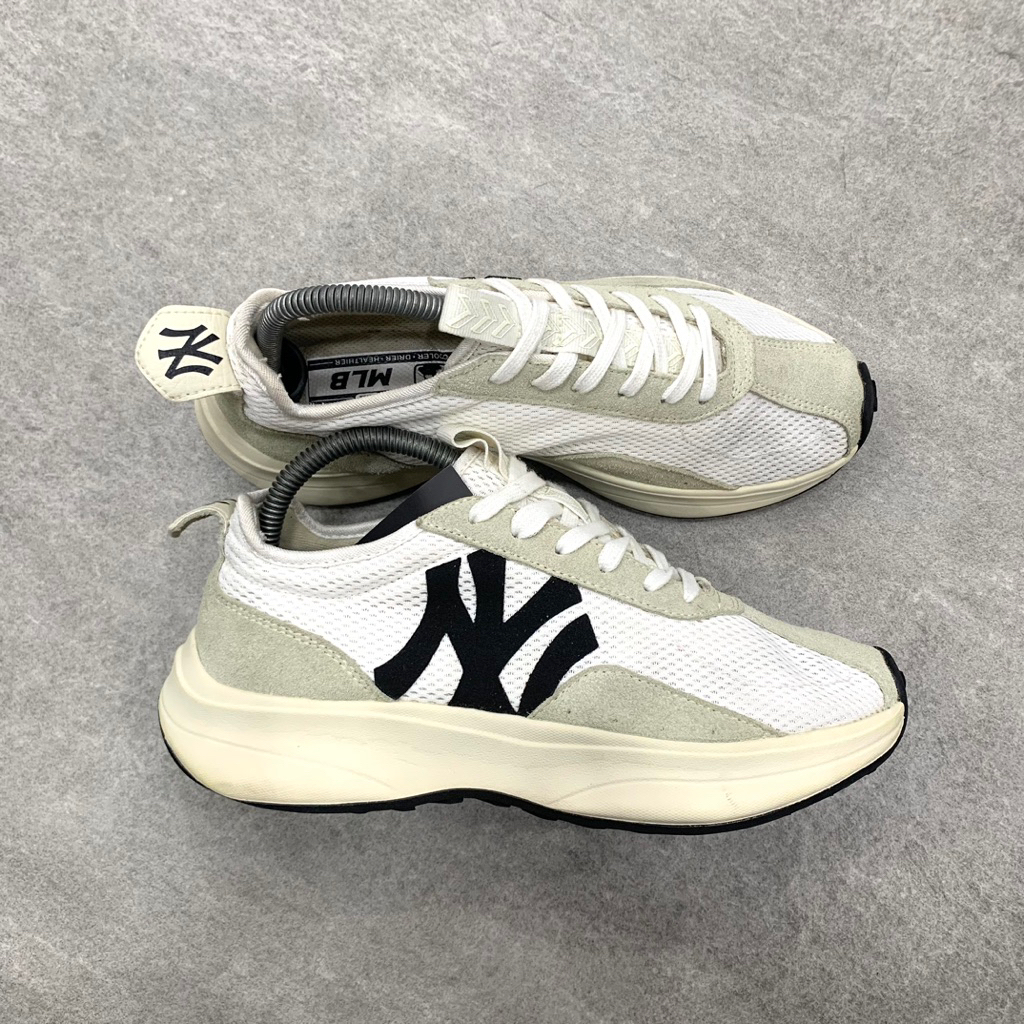 MLB Chunky Jogger Seamball Yankees