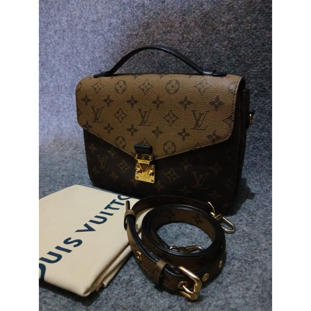 LV Metis Reverse 2015 Preloved