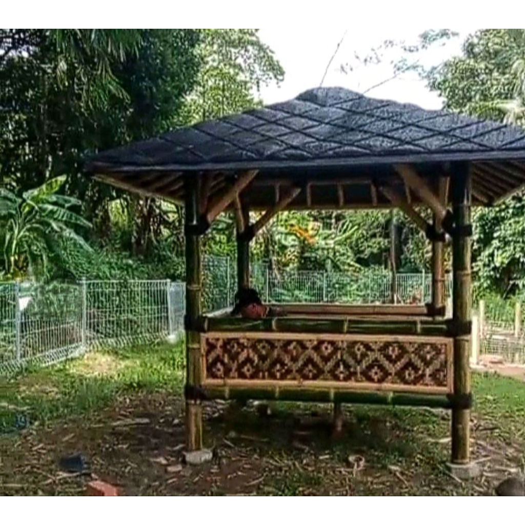 saung gajebo bambu  ukuran harga permeter