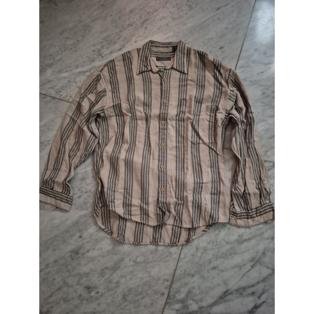 kemeja guess