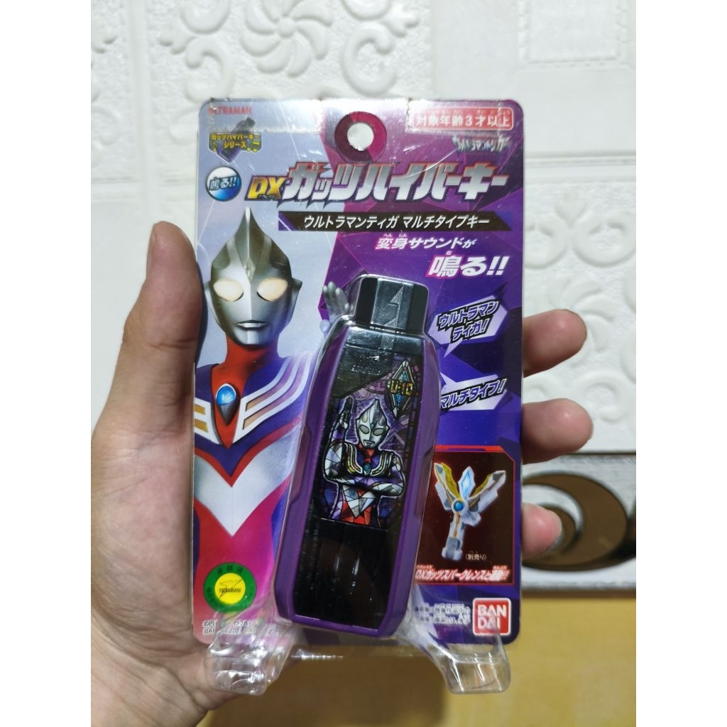 DX Ultraman Tiga Hyper Key Bandai