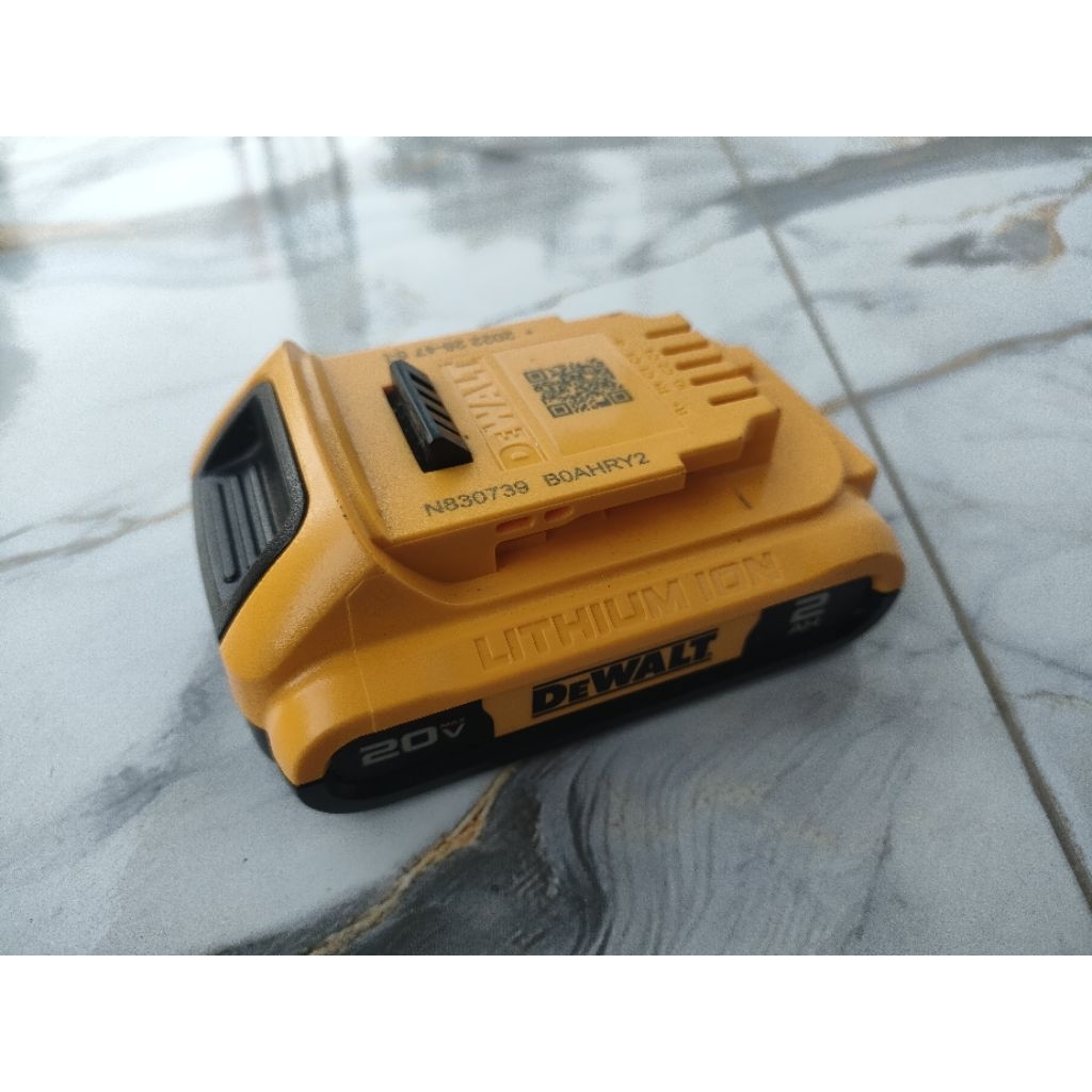 Dewalt DCB183 baterai dewalt 20V 2.0AH