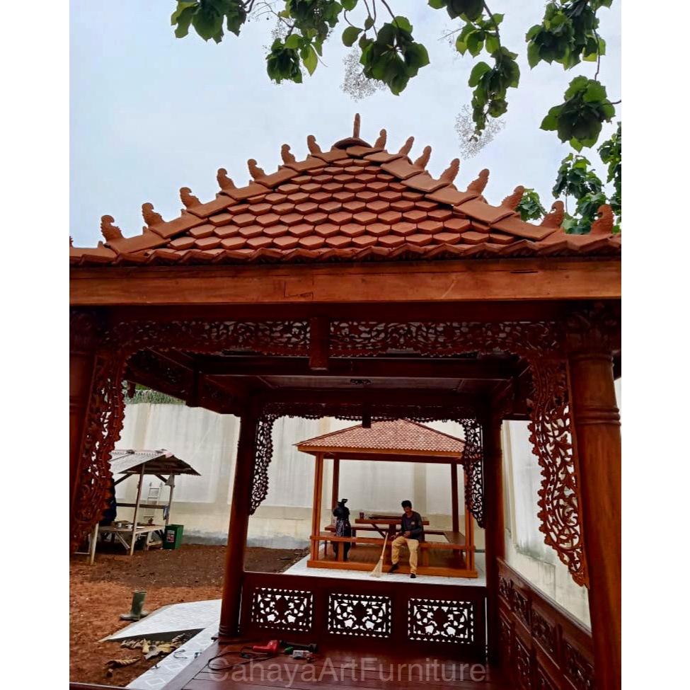 gazebo kayu jati ukuran 2x2 meter | gazebo ukir kayu jati | rumah kayu jepara