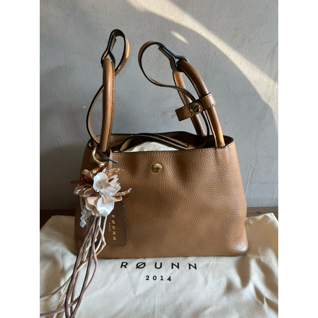 ROUNN Julia 26 Large Leather Shoulder Bag - Camel | Tas Kulit Sapi Asli 100% Italian Leather (DOUBLE