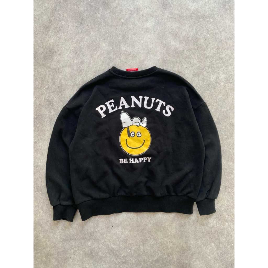 Crewneck peanuts