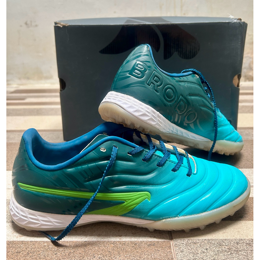 Sepatu - Brodo Active Calcio