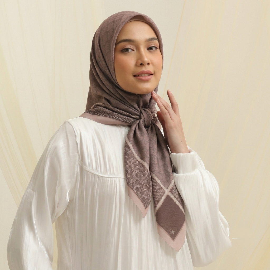 Hijab Segi Empat Voal Premium Dior 115x115 Motif Haifa Exclusive - Scarf Saffiya