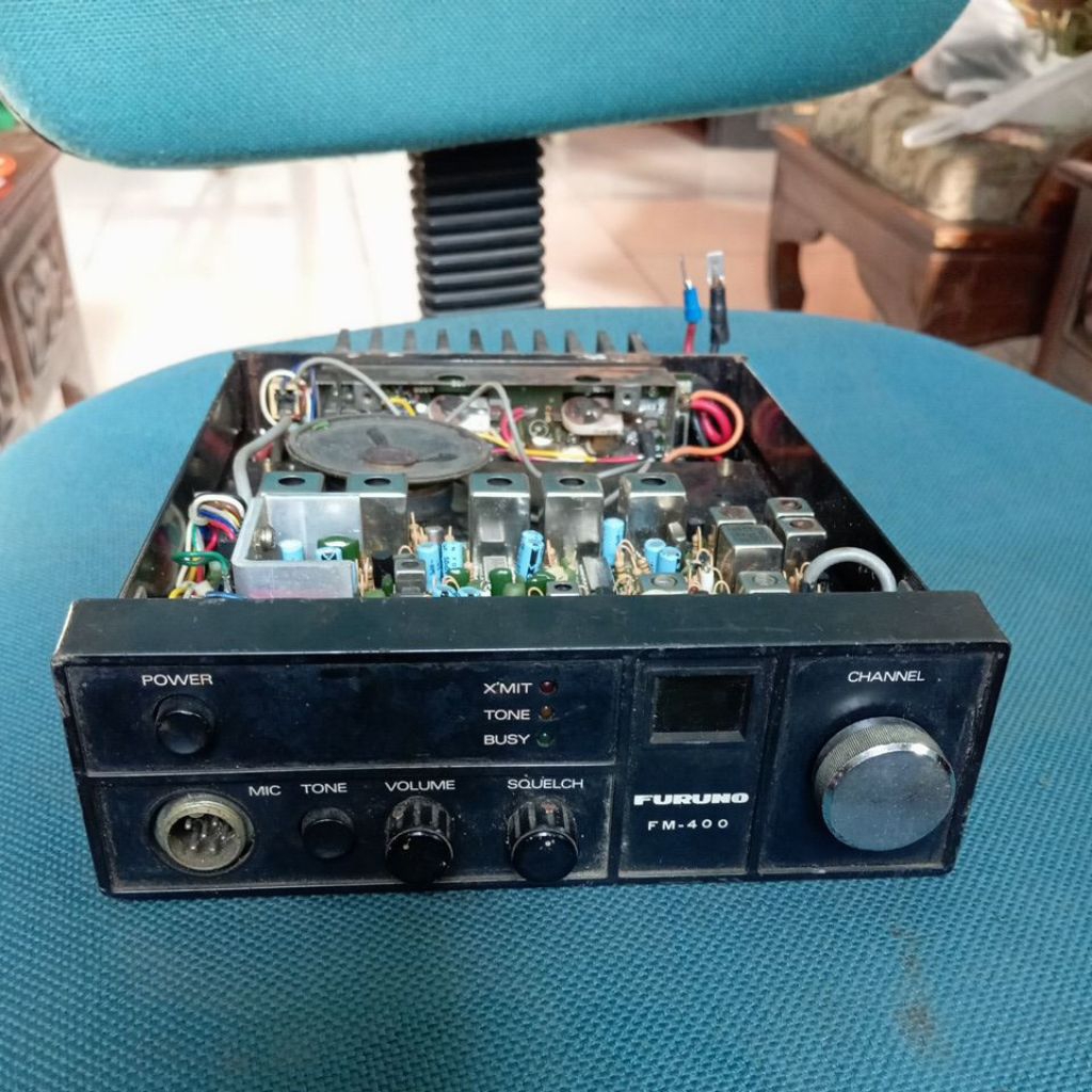 Rig FURUNO FM-400 Radio komunikasi jarak jauh