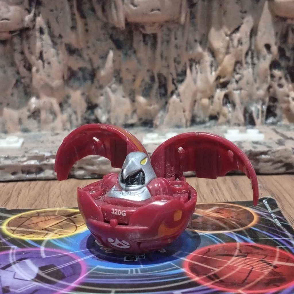 Bakugan Ravenoid