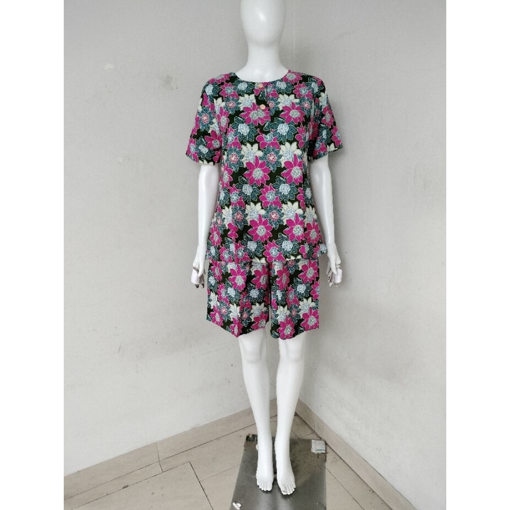 Jess || setelan celana pendek kuda mas ld 104cm/ RC 76