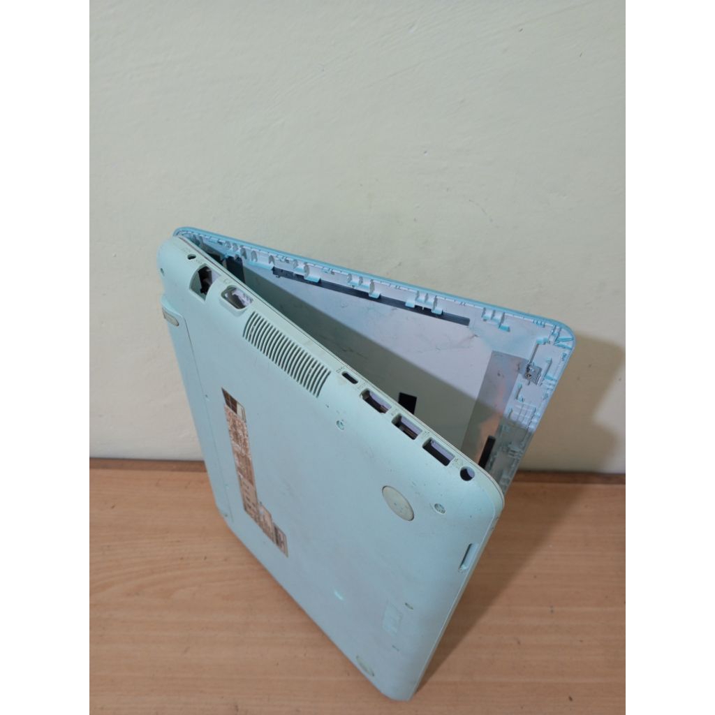 casing laptop asus x441u