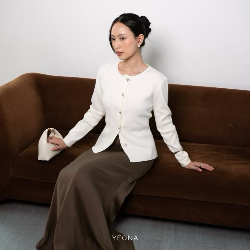 preloved YEONA - VEL TOP