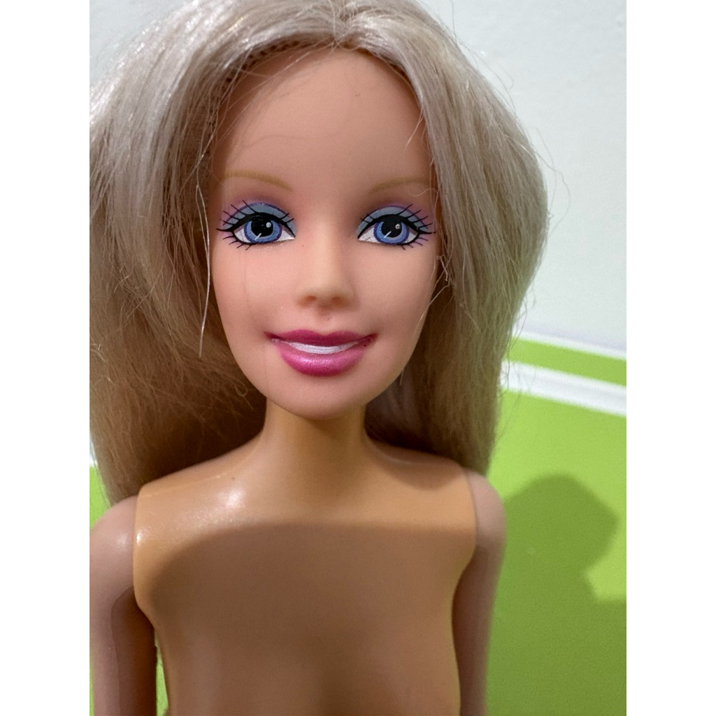 "Barbie of Swan Lake" (2003),