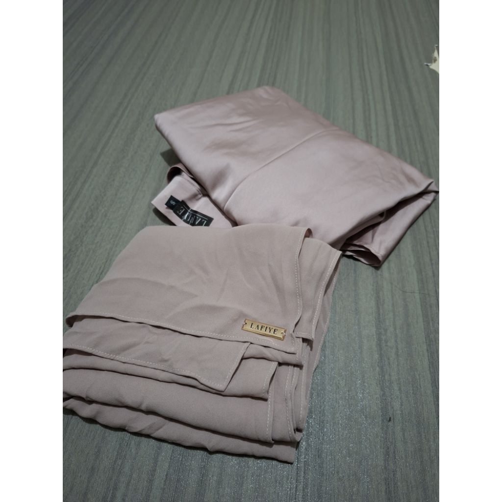 Rok Silk Lafiye & Gia Scarf Lafiye