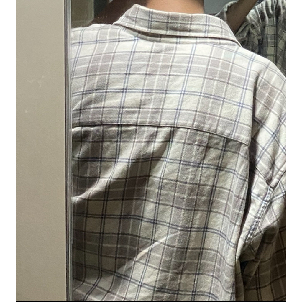 Uniqlo Flanel White Preloved