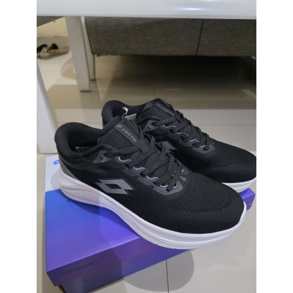 Sepatu Sneakers Wanita Lotto elora grey Baru Original Seperti beli ditoko