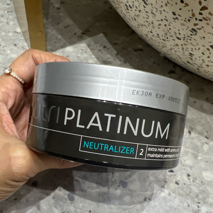 PUTRI PLATINUM STEP 2 neutralizer 240ml*