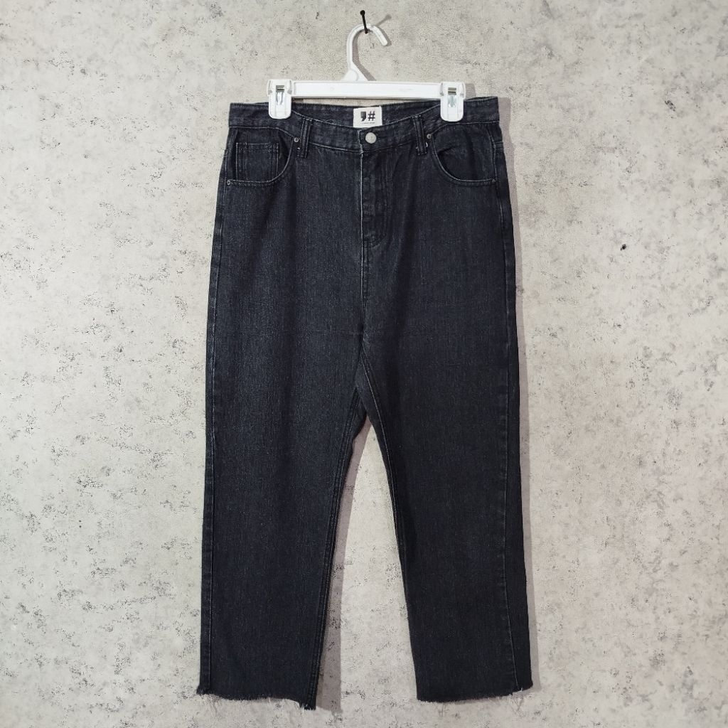 Celana panjang jeans COMMA SHOP Hitam Arang Gombrong Baggy Fit jeans Casual Unfinished size 33