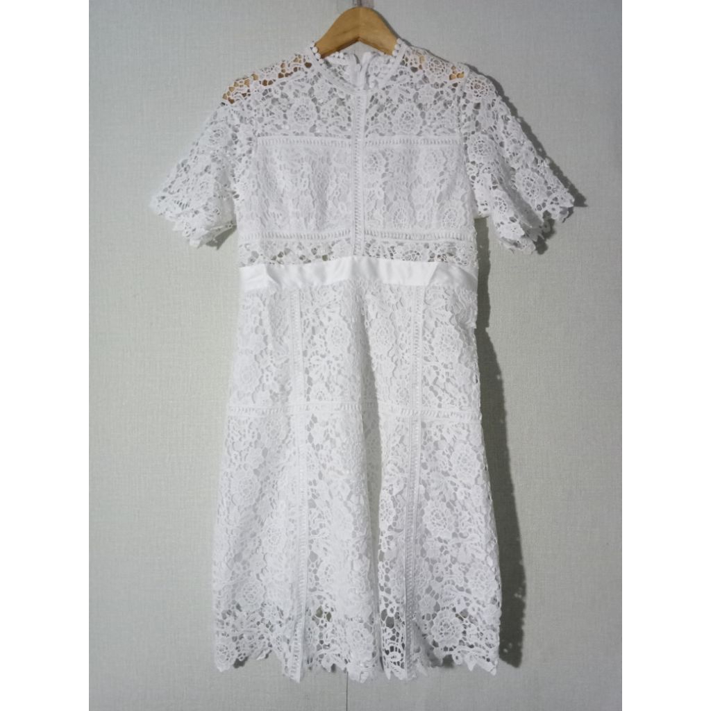 Import - Dress Brokat Putih Size M, L