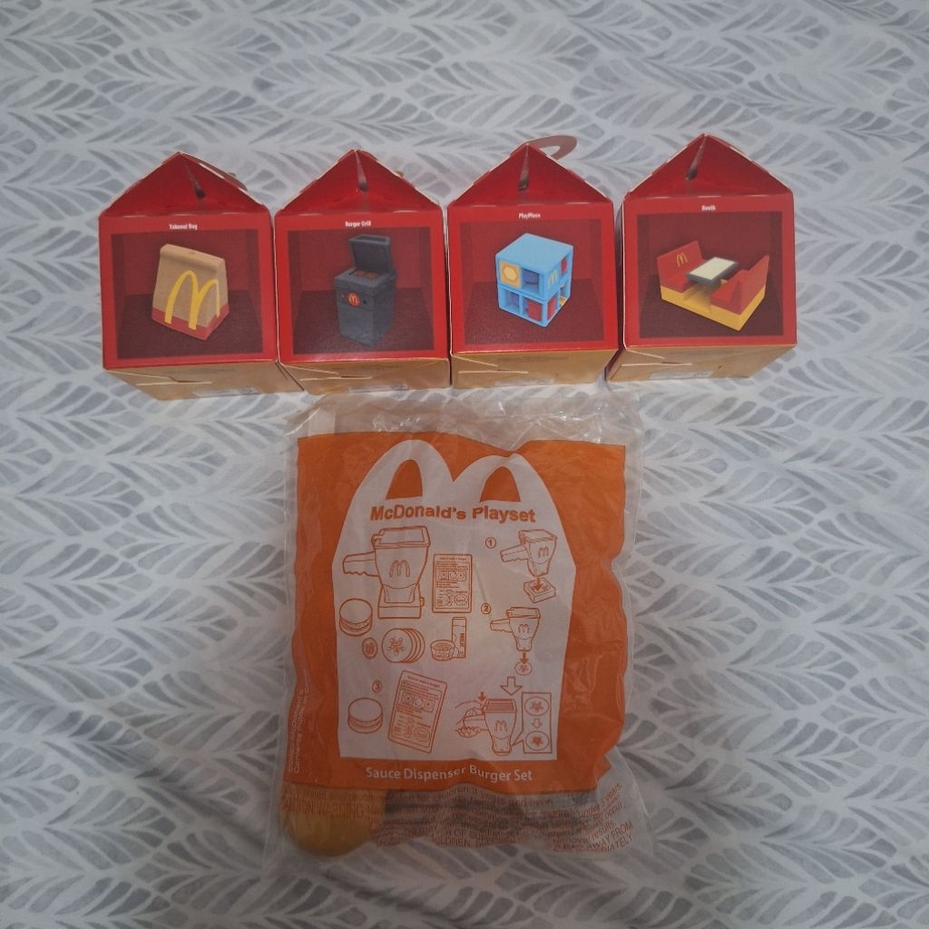 Happy Meal Toys/ Mainan Happy Meal Lil McDonald's n McDonald's Playset