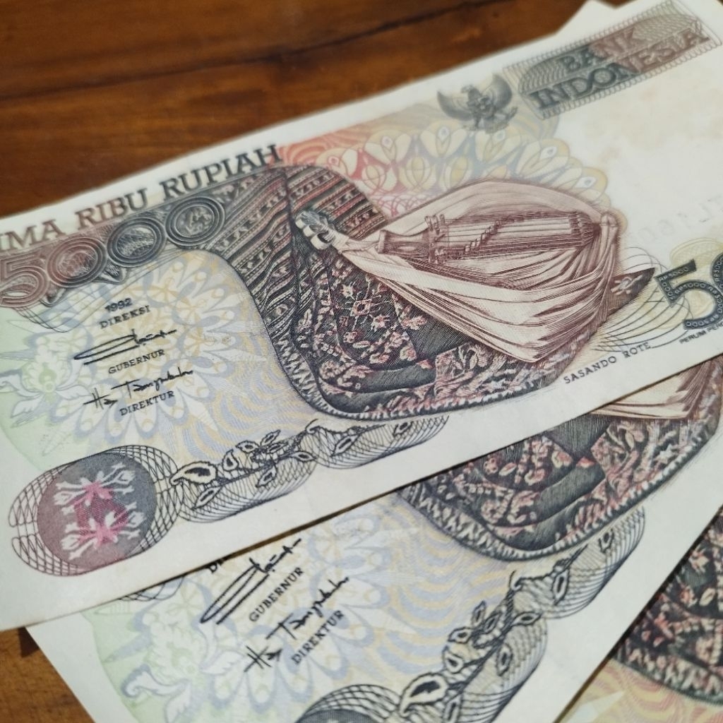 Uang Kertas 5000 Rupiah 1992 Batik Asli Bank Indonesia UNC Gress Koleksi Langka
