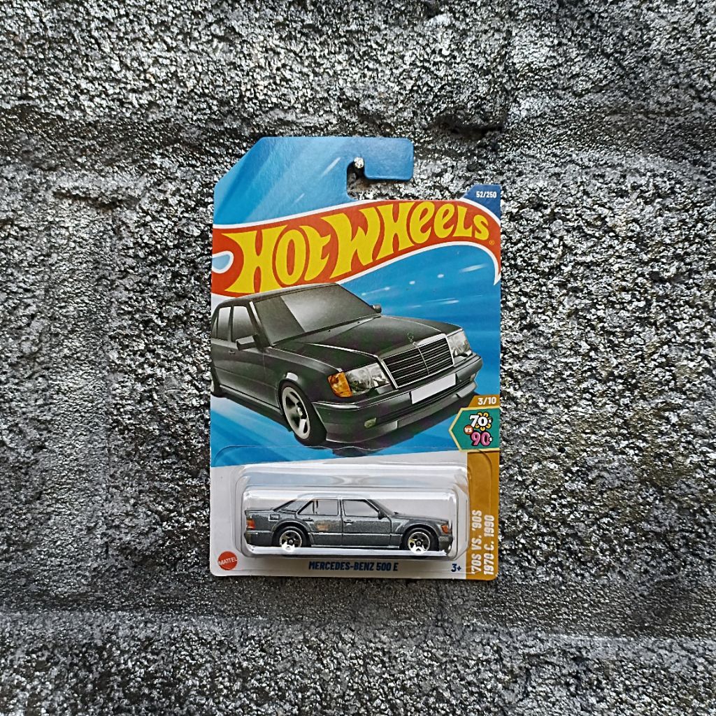 Hot Wheels Mercedes Benz 500E