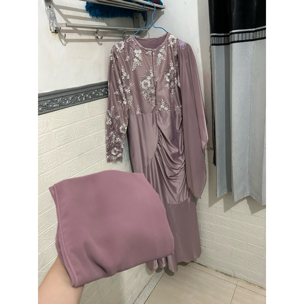 DRESS SILK BRUKAT LILAC