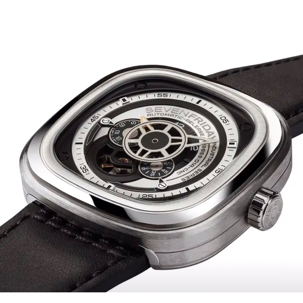 Sevenfriday P1B/01 Jam Tangan Pria Stainles Stell Hitam