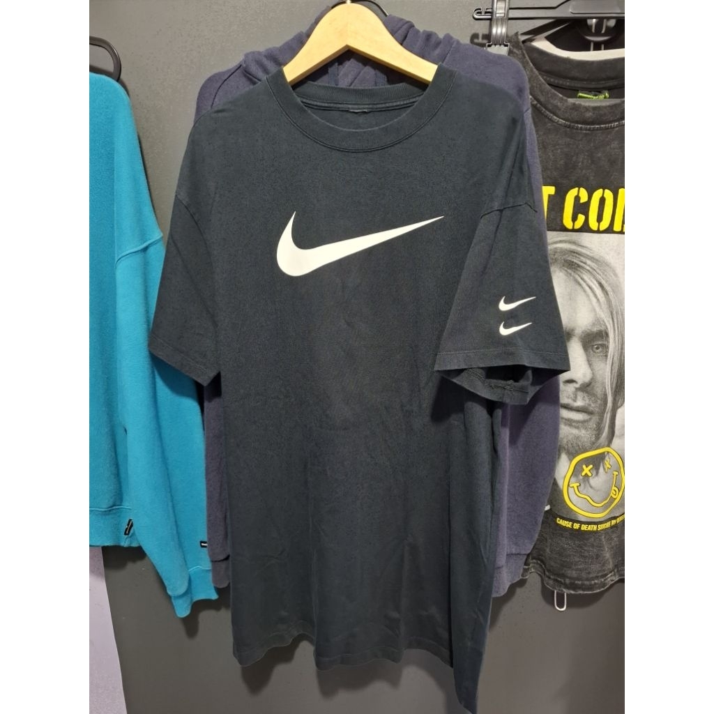 kaos nike senter big swoosh