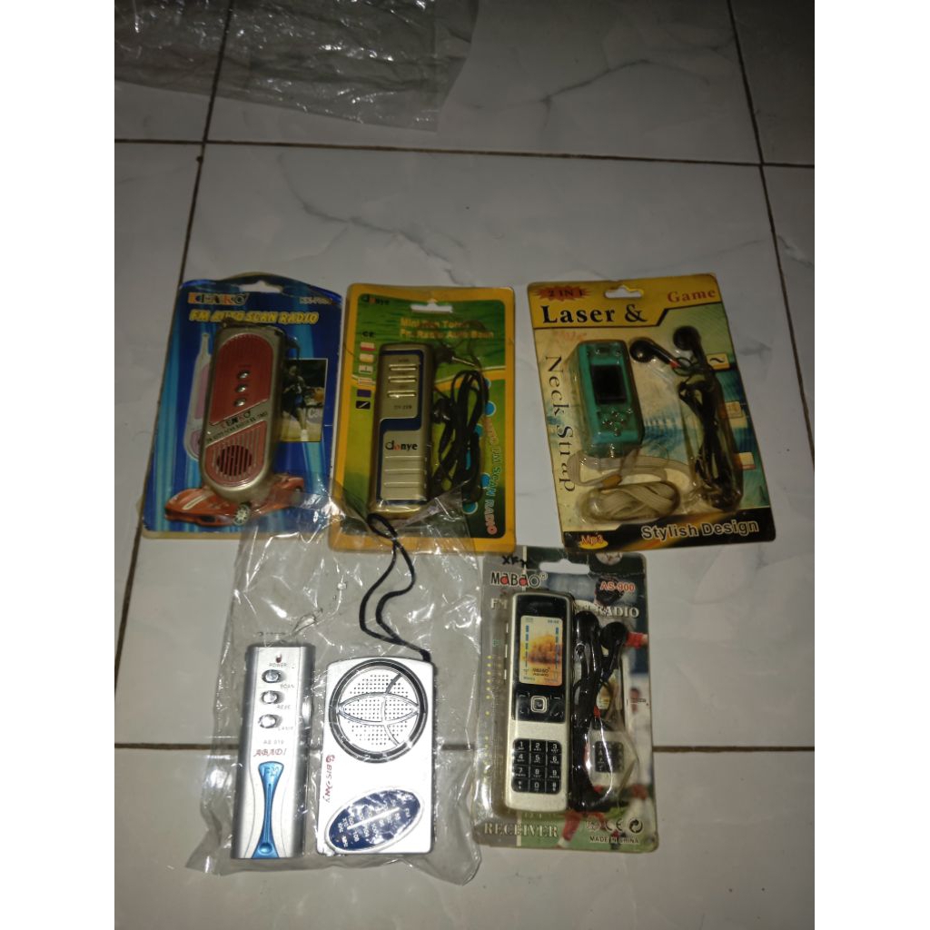 Aneka wokmen radio jadul