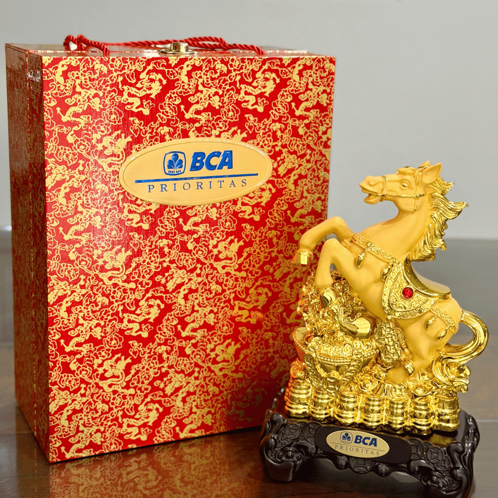 BCA Prioritas Patung Kambing 2026 / Souvenir Imlek Sincia 2026 / Patung Kado Pajangan Emas