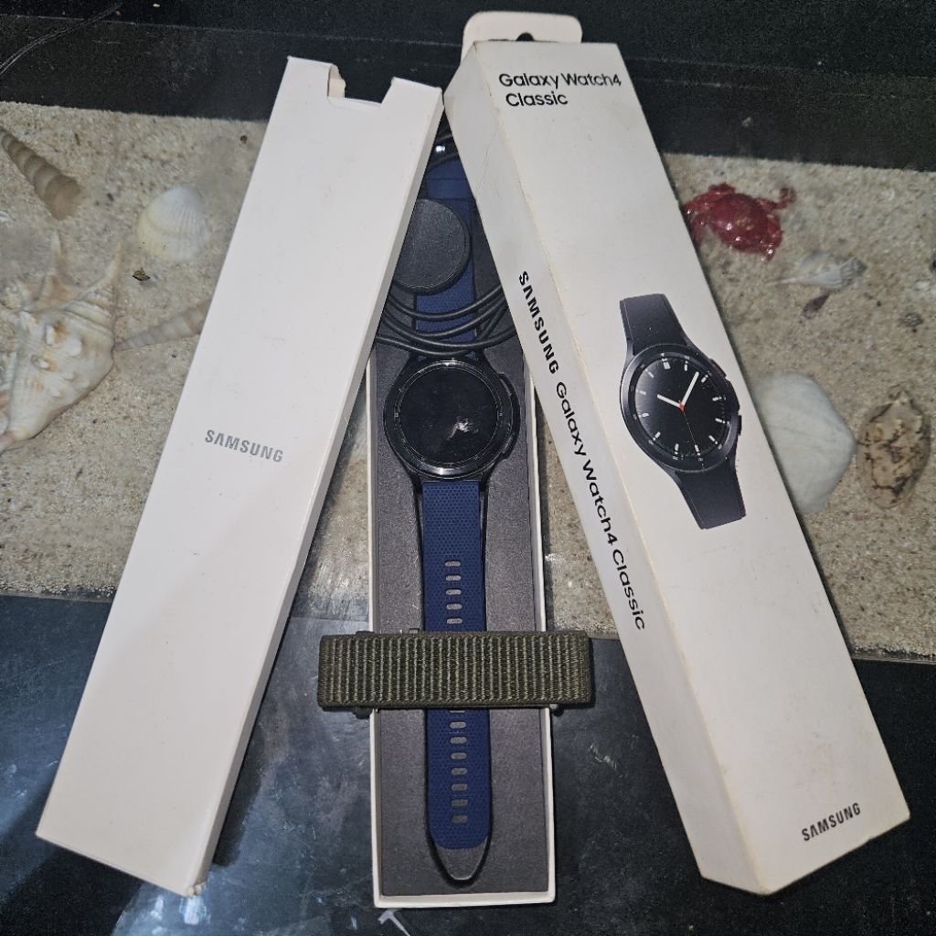 Samsung Galaxy Watch 4 Classic 46mm (Jam Smartwatch)