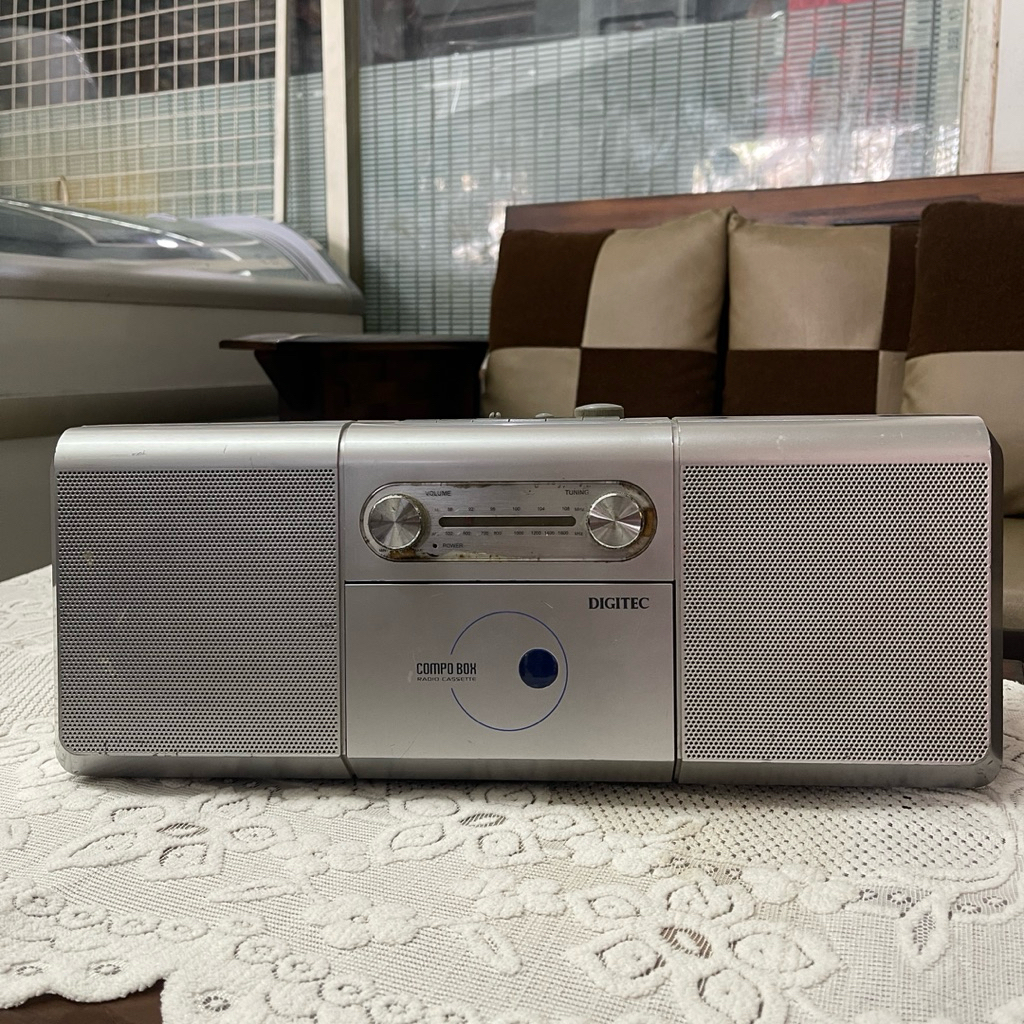 Radio Tape Compo DIGITEC DSC 100 //