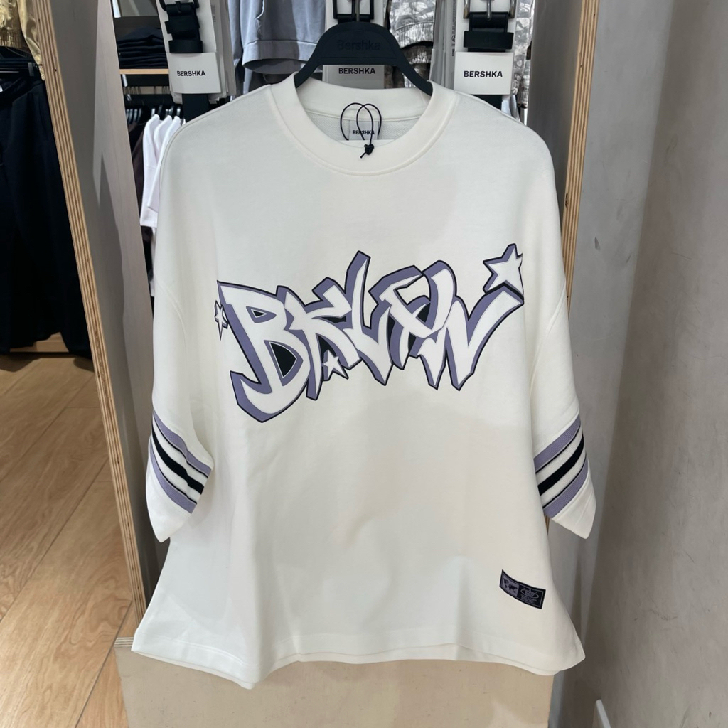 Kaus T-shirt BERSHKA MEN Jastip (jasa titip)