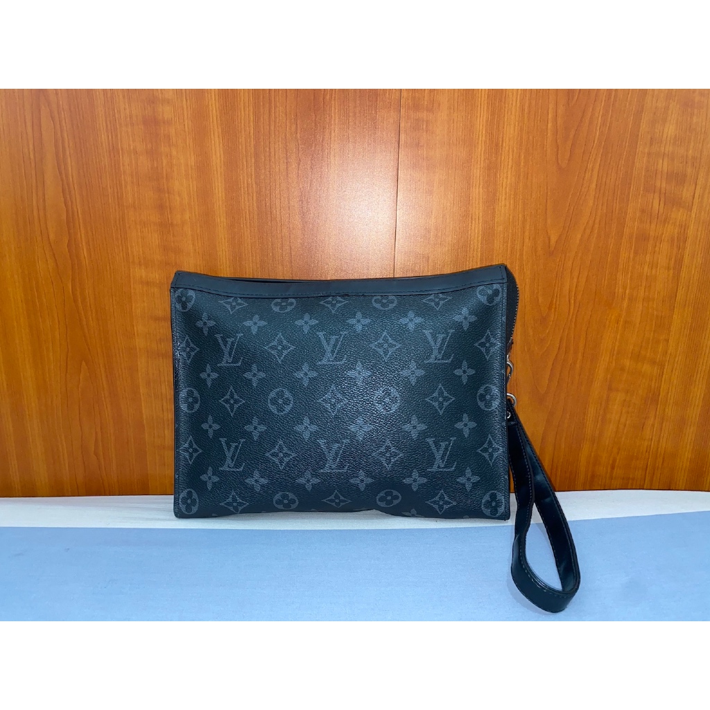 tas clutch hand bag pria wanita brand LV louis vuitton monogram black hitam LIKE NEW preloved