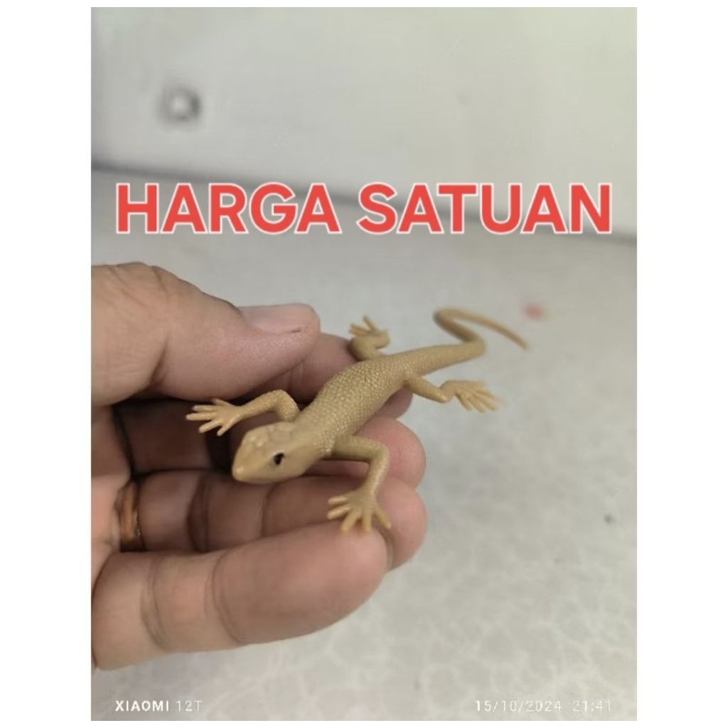 mainan karet cicak reptil coklat
