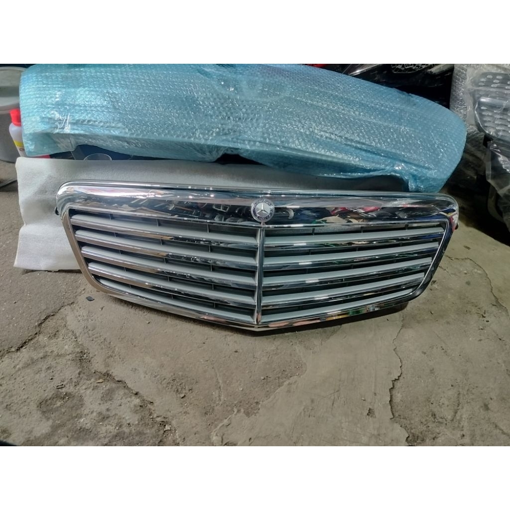Grill Mercedes Benz W212 E-Class Tahun 2010-2013 Copotan Original Part Di RJM