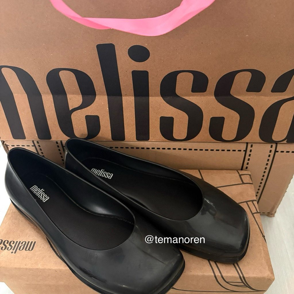 Preloved Melissa Ruby Ad Black