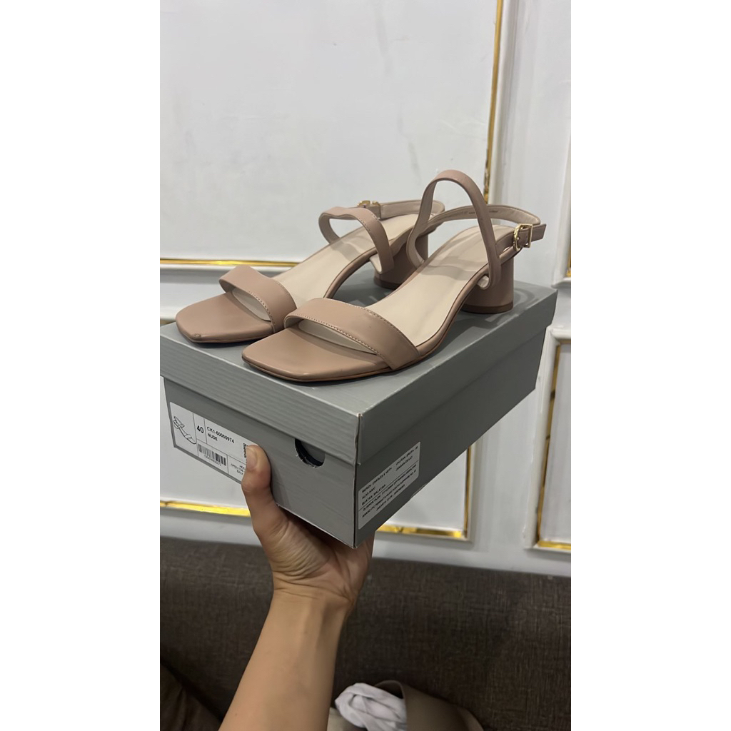 PRELOVED HEELS CHARLES & KEITH PRELOVED CK HEELS CK ORI