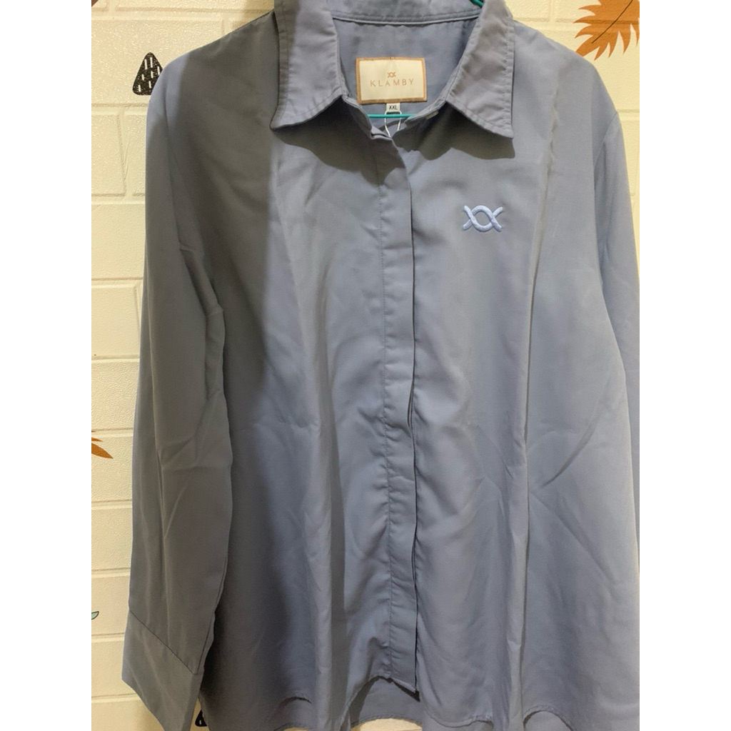 LUCY SHIRT WEARING KLAMBY