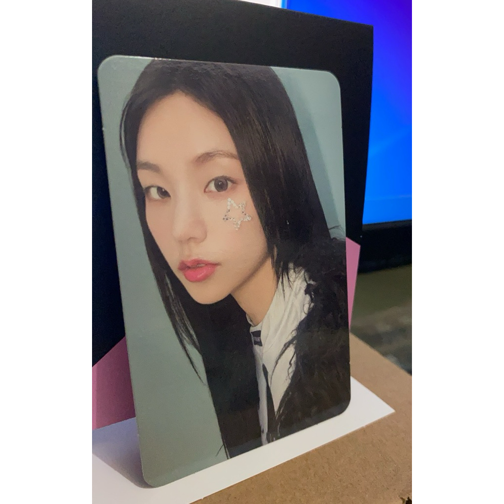 PHOTOCARD OFFICIAL MEMBER ITZY YEJI