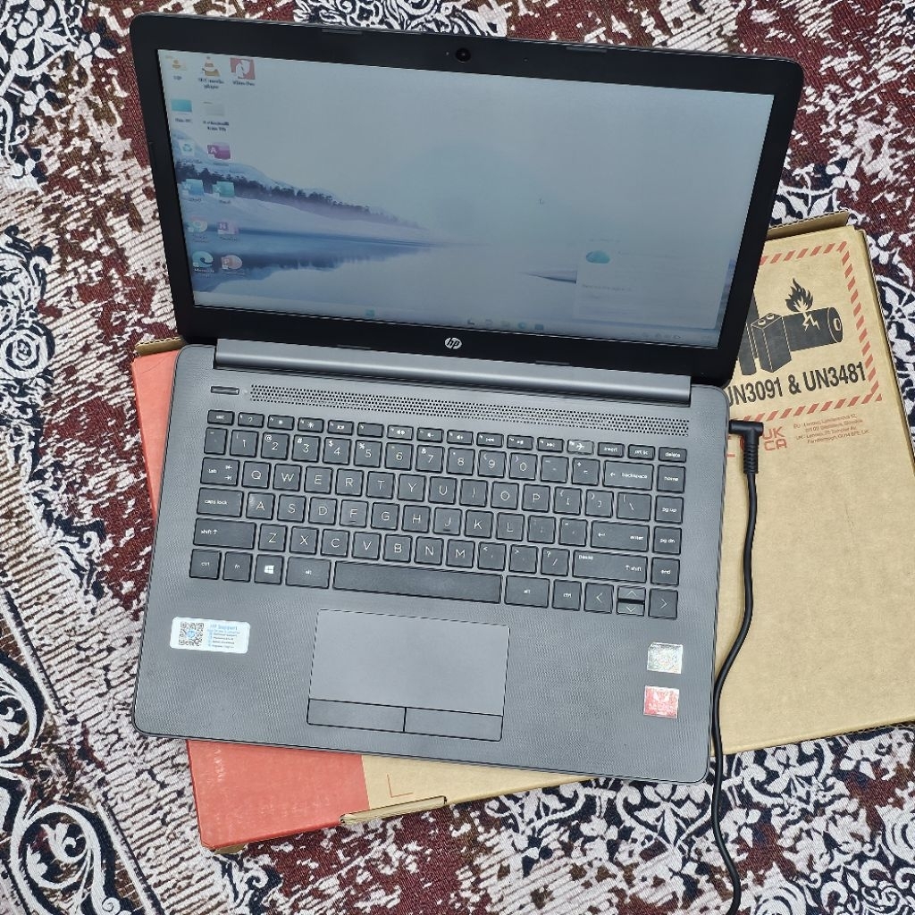 Laptop HP 245-G7 AMD Ryzen 5-2500U RAM 8GB SSD 256GB Windows 11 Second Premium pilihan terbaik