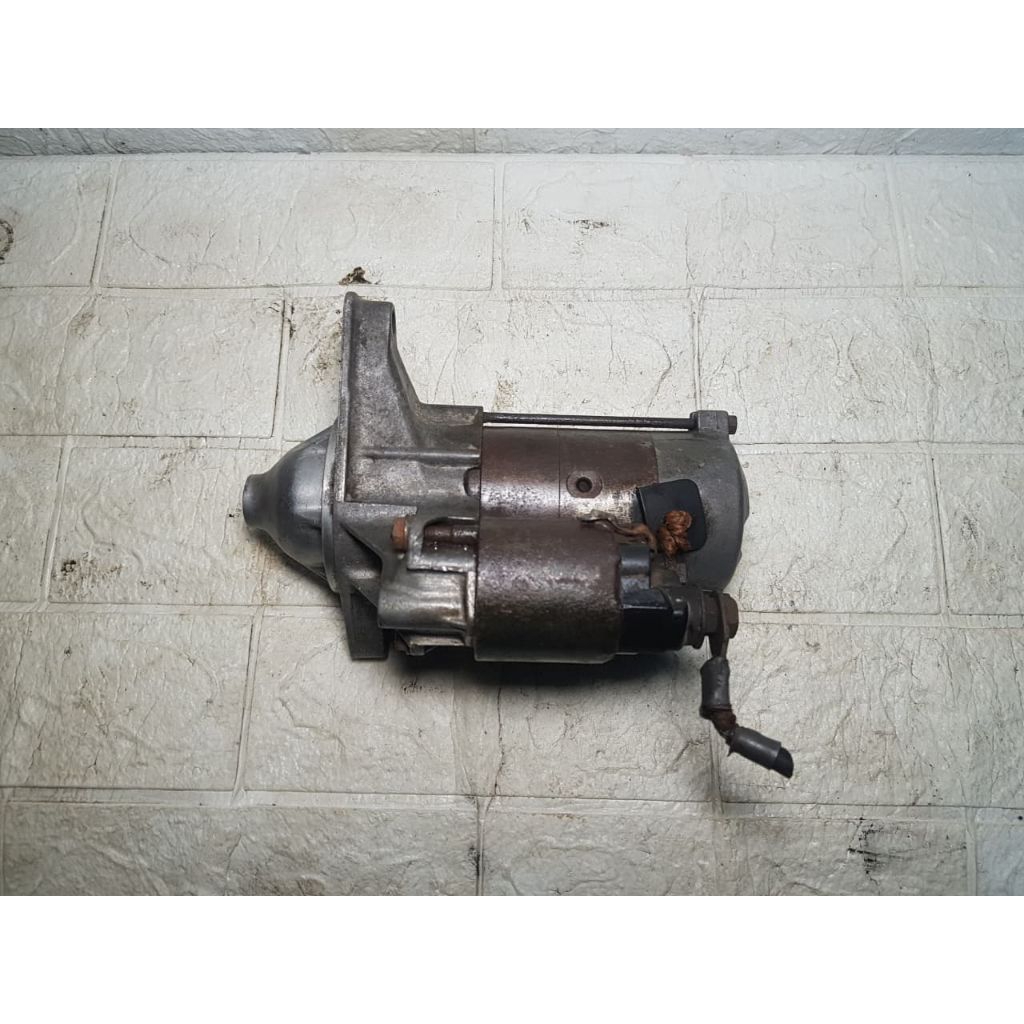 Dinamo Stater Toyota Corona Exsaloon AT171